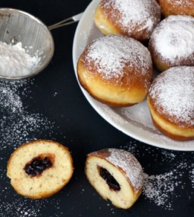 Paczki_z_wisnia